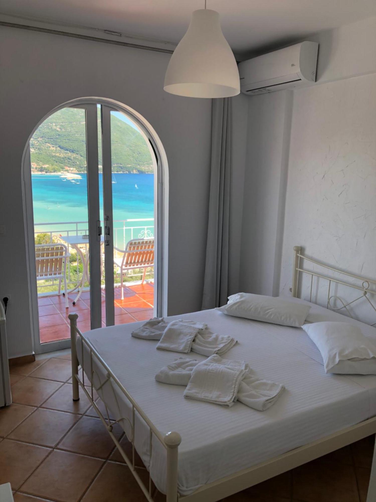 Seaview Rooms วาซีลีกี ห้อง รูปภาพ